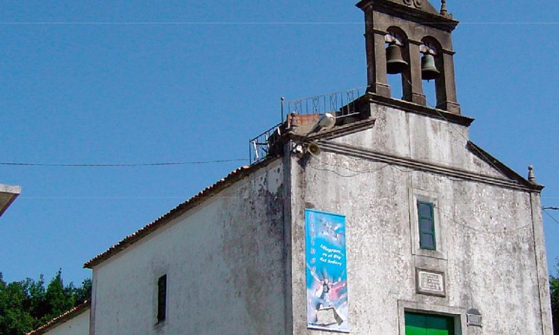 Igrexa parroquial de Poulo